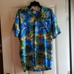 Cruise wear shirt sz L beachwear
